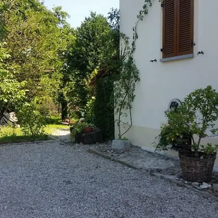 Guest house La Signora Delle Camelie 3*
